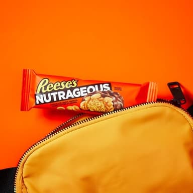 REESE'S NUTRAGEOUS Chocolate, Peanut Butter, Caramel and Peanut Candy Bars, 1.66 oz (18 Count) - Image 6