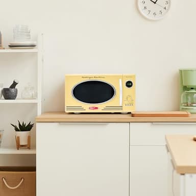 Nostalgia Retro Microwave - Countertop Microwave Oven - Includes 12 Pre-Programmed Settings and Digital Clock - 0.9 CU Ft. - 800 Watts - Yellow - Image 6