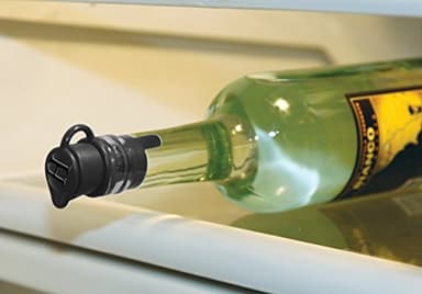 Haley's Corker Black 5-in-1 Wine Aerator, Stopper, Pourer, Filter and Re-Corker, 4-Pack - Image 7