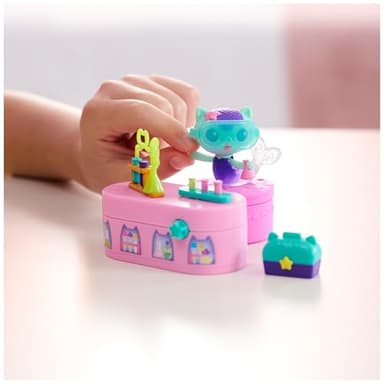 Gabby’s Dollhouse, Celebration Series MerCat Bobble Figure with Dollhouse Furniture and Accessories, Kids Toys for Girls & Boys Ages 3 and Up - Image 3