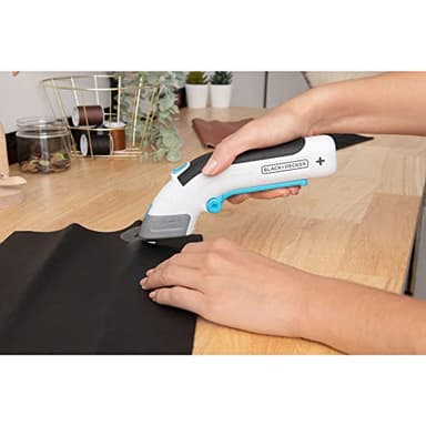 BLACK+DECKER 4V MAX Cordless Electric Fabric Craft Scissors, USB Rechargeable (BCSC115FF) - Image 6