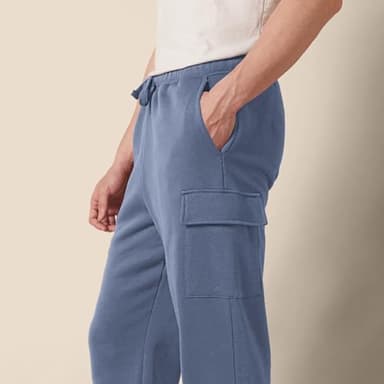 Amazon Essentials Men's Cargo Fleece Sweatpant with Open Hem, Indigo, Medium - Image 4