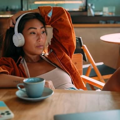 JBL Tune 520BT - Wireless On-Ear Headphones, Up to 57H Battery Life and Speed Charge, Lightweight, Comfortable and Foldable Design, Hands-Free Calls with Voice Aware (White) - Image 2