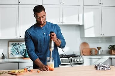 Vitamix 5-Speed Immersion Blender, 625-Watt Motor, One-Handed Operation, 5 ft cord, Stainless Steel/Black - Image 2