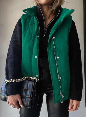 EVALESS Fall Winter 2025 Clothes for Women Cropped Puffer Vest Lightweight Quilted Stand Collar Sleeveless Jackets Warm Button Zip Up Coat Outerwear Gilet with Pockets Green Large - Image 2