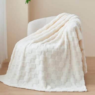 NEWCOSPLAY Super Soft Throw Blanket Ivory Premium Silky Flannel Fleece 3D Checkered Lightweight Bed Blanket All Season Use (Ivory Checkered, Throw(50"x70")) - Image 7