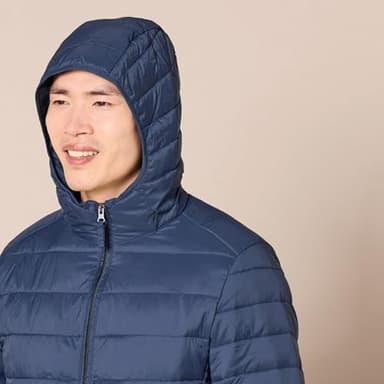 Amazon Essentials Men's Lightweight Water-Resistant Packable Hooded Puffer Jacket, Navy, Large - Image 4