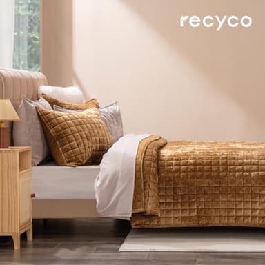 RECYCO Luxury Velvet Quilt Set King Size Bedding Sets, Ultra Soft Velvet Comforter Set, Lightweight Channel Box Stitch Oversized Bedspread Coverlet for All Season, with 2 Shams, Caramel Gold - Image 2