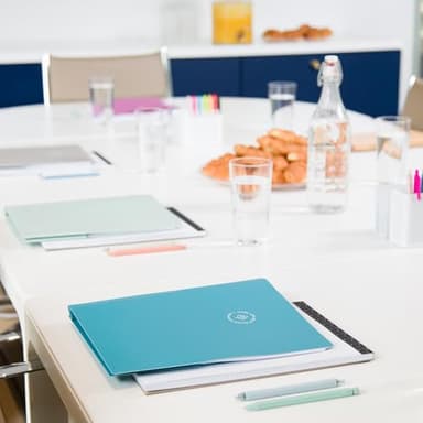 U Brands U-Eco Poly Hanging File Folders, Set of 12, Assorted Brights, White Metal Hanging Rods, Letter Size (6596U01-12) - Image 2