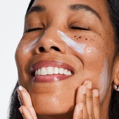 Clinique Smart Clinical Repair Broad Spectrum SPF 30 Wrinkle Correcting Cream with Peptides, Hyaluronic Acid + Glycerin For All Skin Types | Protecting + Repairing, 1.7 Fl Oz - Image 5