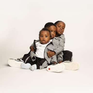 Kate Seamless Paper Backdrop White Paper Backdrop for Photoshoot (86''x32.8' Arctic White) - Image 5