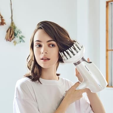 Panasonic Nanoe Salon Hair Dryer with Oscillating QuickDry Nozzle, Diffuser and Concentrator Attachments, 3 Speed Heat Settings for Easy Styling and Healthy Hair - EH-NA67-W (White) - Image 7
