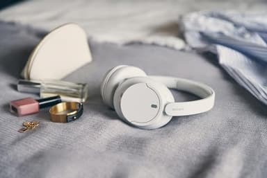 Sony WH-CH720N Noise Canceling Wireless Headphones Bluetooth Over The Ear Headset with Microphone and Alexa Built-in, White New - Image 9