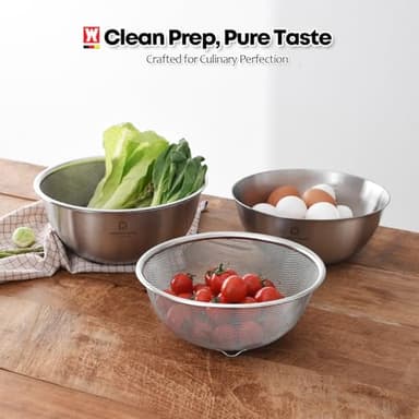 WAGENSTEIGER Stainless Steel Mixing Bowl and 3-Legged Colander Set, Multipurpose Kitchen Basket with Fine Mesh Colander, Salad Mixing Bowl with Strainer, Rinsing Vegetables & Fruits (22cm / 8.66") - Image 7