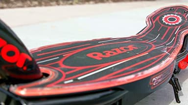 Razor Power Core E90 Electric Scooter with hub motor, push-button throttle, for kids 8+ - Image 3