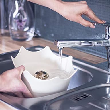 CrownJuwel by VitaJuwel Bowl | Crystal Water for Cats & Dogs | Cloud White - Image 9