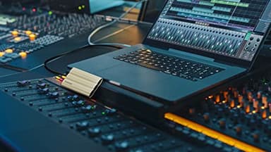 SAMSUNG T7 Shield 2TB, Portable SSD, up-to 1050MB/s, USB 3.2 Gen2, Rugged,IP65 Water & Dust Resistant, for Photographers, Content Creators and Gaming, Extenal Solid State Drive (MU-PE2T0S/AM), Black - Image 6