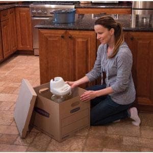 Bankers Box Medium Classic Moving Box 8 Pack, Reinforced Handles, Tape-Free Assembly, Box with Lid, 19-in x 14.5-in x 15.5-in (7717201) - Image 2