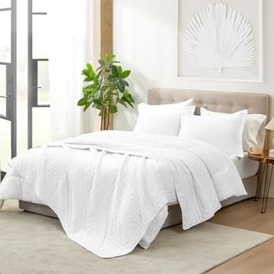 Hansleep White Quilt California King Size - Point Pattern Ultrasonic All Season Bedspread California King, Soft Lightweight Coverlet Bedding Set, 3 Pieces (1 Quilt, 2 Pillow Sham) - Image 2