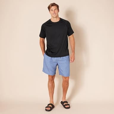 Amazon Essentials Men's Slim-Fit Short-Sleeve Quick-Dry UPF 50 Swim Tee, Black, Small - Image 8