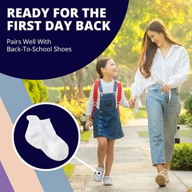 LA ACTIVE Non Slip Grip Ankle Boys and Girls Socks with Non Skid for Babies Toddlers and Kids Back to School 0-10 Years - Image 5
