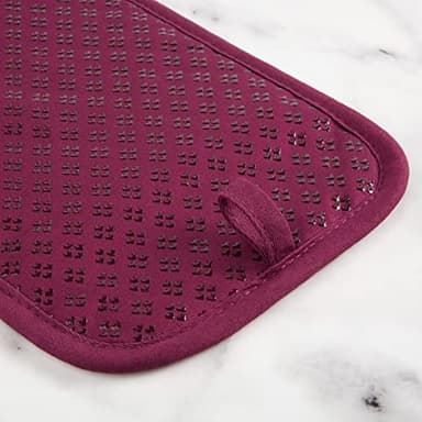 KitchenAid Asteroid Pot Holder 2-Pack Set, Beet, 7"x10" - Image 4