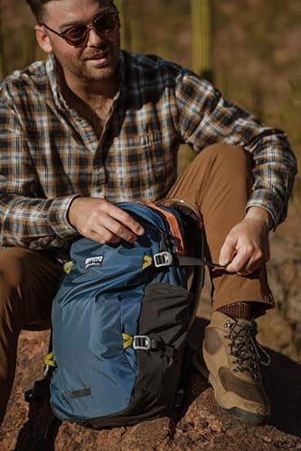 Eddie Bauer 28L Nomad Daypack, Hydration and Laptop Compatible, Sienna - Image 7