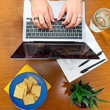 Triscuit Avocado, Cilantro & Lime Whole Grain Wheat Crackers, Lunch Snacks, Bulk Snack Crackers, 6 - 8.5 oz Boxes - Image 11