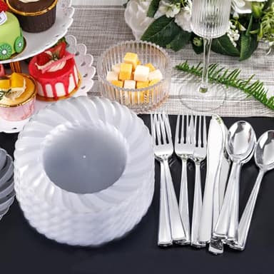 U-QE 100 Pieces Clear Plastic Plates-6 Inch Plastic Dessert Plates Disposable - Washable & Reusable - Premium Hard Clear Plates Fancy Disposable Heavy Duty Plastic Plates for Party,Weddings and Events - Image 6