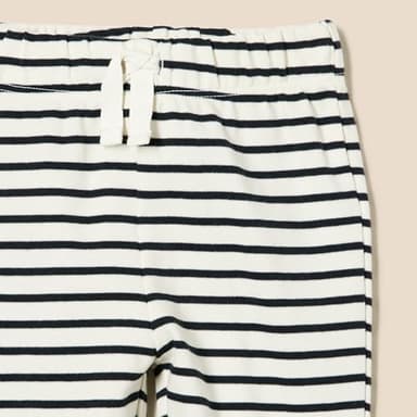 Amazon Essentials Unisex Babies' Cotton Pull-On Pants, Pack of 3, Black/Light Grey Heather/Stripe, 18 Months - Image 3