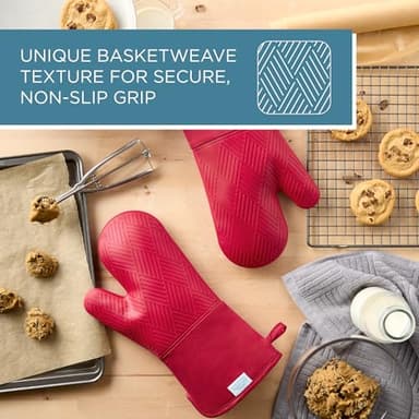 TOWN & COUNTRY BASICS Basketweave Soft Silicone Oven Mitt 2-Pack Set, Heat Resistant up to 500F, Flexible Silicone, Non-Slip Grip, Red, 7.5"x13" - Image 6