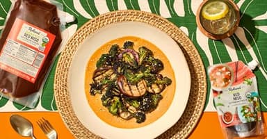 Roland Foods Organic Red Miso Paste, 26.4 Ounce Pouch, Pack of 1 - Image 4