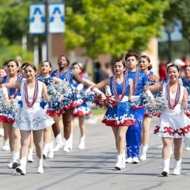 4th of July Accessories, 144PCS Independence Day Bead Necklaces, Metallic Patriotic Red Blue White Necklace, 4th of July Necklace for Memorial Day Patriotic Parades Party Favors Supplies - Image 2
