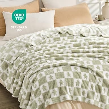 EMME Checkered Blanket Twin Size - 60"x80" Green Knit Blanket Soft Fluffy Patterned Throw Blankets for Couch, Sofa, Chair, Bed, Camping, Picnic, Travel - Image 3
