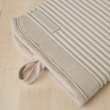 KITCHENAID Ribbed Soft Silicone Oven Mitt 2-Pack Set, 7.5"x13", Milkshake - Image 2
