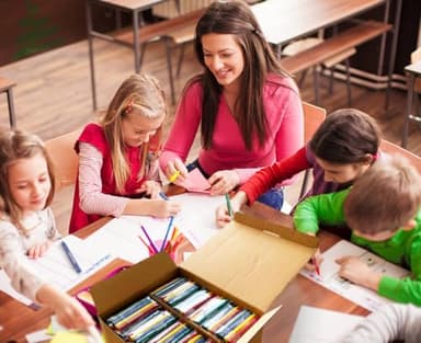 Madisi Crayons Bulk Pack, Regular Size, 4 Colors, cellophane 250 Packs, 1000 Count - Image 6