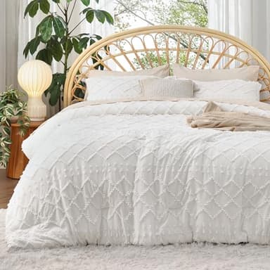 Bedsure Queen Comforter Set - White Comforter, Boho Tufted Shabby Chic Bedding Comforter Set for Kids, 3 Pieces Vintage Farmhouse Bed Set for All Seasons, Fluffy Soft Bedding Set with 2 Pillow Shams - Image 1