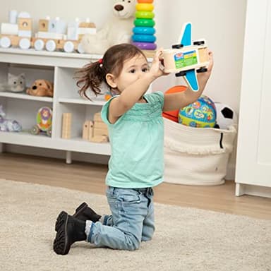 Melissa & Doug Wooden Airplane Play Set with 4 Play Figures and 4 Suitcases - Image 7