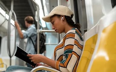 JBL Vibe Beam - True Wireless JBL Deep Bass Sound Earbuds, Bluetooth 5.2, Water & Dust Resistant, Hands-free call with VoiceAware, Up to 32 hours of battery life (White) - Image 7