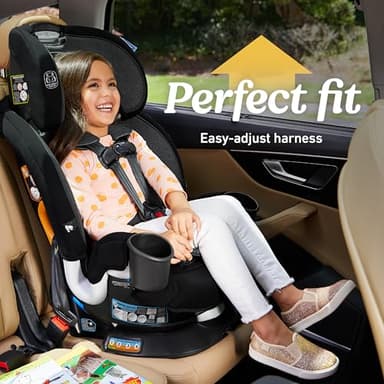 Graco Turn2Me 3-in-1 Convertible Car Seat, Rotating Seat feature, with Rear-Facing, Forward-Facing and Highback Booster options in Cambridge - Image 5