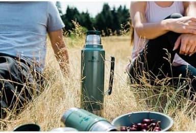 Stanley Classic Legendary Vacuum Bottle - Image 6