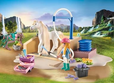 Playmobil Horses of Waterfall Washing Station with Isabella and Lioness - Image 2
