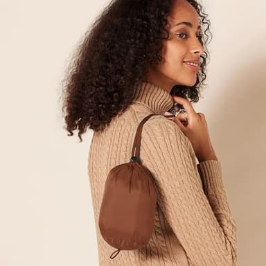 Amazon Essentials Women's Lightweight Water-Resistant Packable Hooded Puffer Coat (Available in Plus Size), Dark Toffee Brown, Medium - Image 4