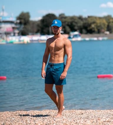 BRISIRA Mens Swim Trunks Swim Shorts Quick Dry 5 inch Inseam Beach Shorts with Compression Liner and Zipper Pocket - Image 5