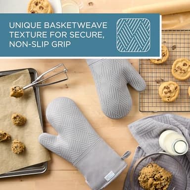 TOWN & COUNTRY BASICS Basketweave Soft Silicone Oven Mitt 2-Pack Set, Heat Resistant up to 500F, Flexible Silicone, Non-Slip Grip, Grey, 7.5"x13" - Image 6