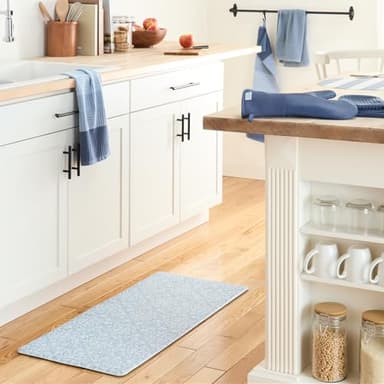 TOWN & COUNTRY BASICS Basketweave Soft Silicone Oven Mitt 2-Pack Set, Heat Resistant up to 500F, Flexible Silicone, Non-Slip Grip, Blue, 7.5"x13" - Image 2