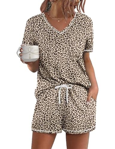Ekouaer Women's Pajamas Sets Short Sleeve Lounge Sets Sleepwear Casual Two Piece Pjs With Pockets Leopard XXL - Image 1