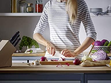 WÜSTHOF Gourmet 16-Piece Knife Block Set - Image 3