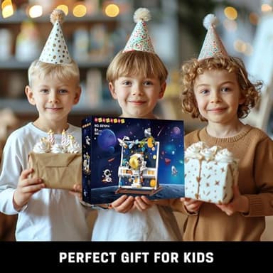 HOGOKIDS Space Building Toys for Kids - 540 PCS Astronaut Building Block Set with Stand, 3D Space Painting Frame for Children's Room Décor, Gift for Boys Girls Age 6 7 8 9 10 Years Old - Image 6