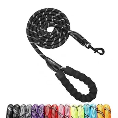 Rttochfy Rope Dog Leash 2/4/5/6/8/10 FT with Comfortable Padded Handle and Highly Reflective Threads for Small Medium and Large Dogs Heavy Duty (1/2"-8 FT, Black) - Image 1